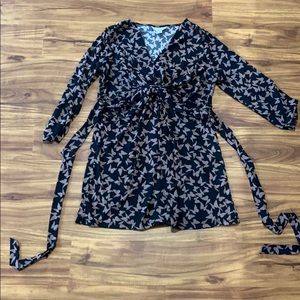 Women’s Motherhood Maternity Shirt w/ Tie